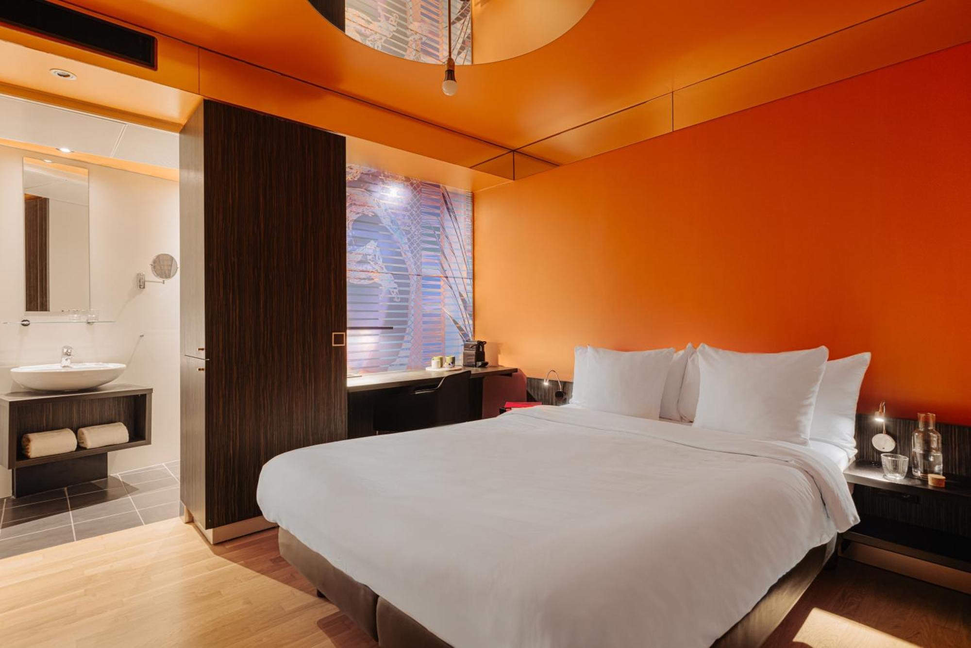 Leonardo Boutique Hotel Maastricht City Center Former Designhotel Exterior photo